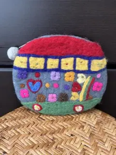 羊毛フェルト カラフルポーチ新品未使用