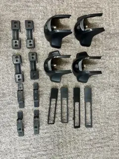 トヨタRav4用　カーメイトinnoベースキャリアセットのサムネイル