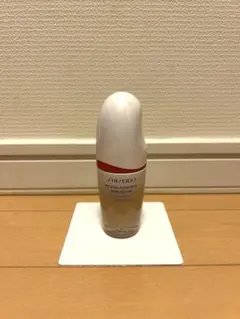 SHISEIDO メーキャップ エッセンス スキングロウ ファンデーション320