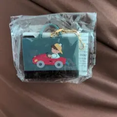 ファミリア　familiar　カプセルトイ　バッグ　黒　キーホルダー