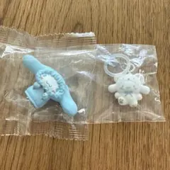 むぎゅぎゅ!パーカーフィギュア　めじるしアクセサリー ふわふわスノーシナモロール