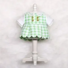 Item thumbnail for item 34e8fa7b-d0ab-4e27-898c-3b6bda24b7b2