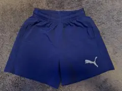 PUMA ネイビー ハーフパンツ　130㎝