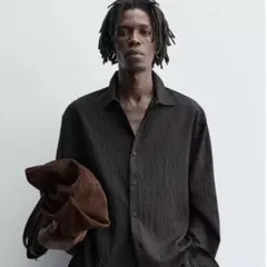 い*き様 【新品】ZARA ストライプ柄フルイドシャツ　ブラック S