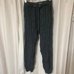 カジュアルパンツ