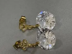スワロフスキー　ピアス