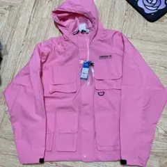 新品タグ付き adidas ADVENTURE マウンテンパーカー ピンク Mのサムネイル