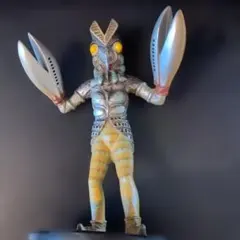初代バルタン星人 台座付き フィギュアのサムネイル