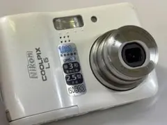 NIKON [ COOLPIX L6 ] デジタルカメラのサムネイル