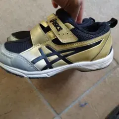 ASICS ゴールド ブラック スニーカー　17.5