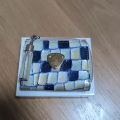 【極美品】アタオ　ワルツ　ヴィトロ　ブループリズム　3つ折り財布　エナメル 極美品】アタオ ワルツ ヴィトロ ブループリズム 3つ折り財布