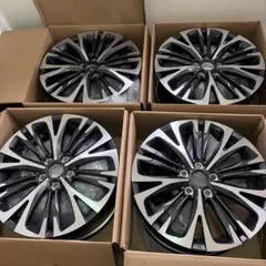 美品 ヤリスクロス Z トヨタ 純正ホイール 4本 18インチ 切削光輝