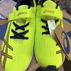 アシックス　レーザービーム　24.5センチ