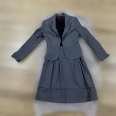 美品グレー スーツ・フォーマル ジャケットとスカートセット　レディース