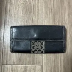 黒いレザー長財布 コーチ