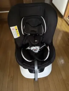 チャイルドシート　エールべべ　クルット