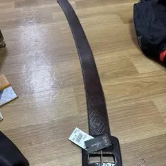 濃茶 編み込み風ワイドレザーベルト 花柄バックル タグ付き未使用全長約102cmのサムネイル