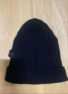 美品 PRADA リネアロッサ ニット帽 ダークグレー ユニセックス プラダ PRADA 刺繍 ロゴ ニットキャップ 帽子 ビーニー グレー