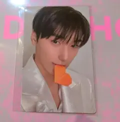 ATEEZ ユノ トレカ yes24特典 pink lp ver ATEEZ ユノ トレカ KQshop特典 pink lp ver - メルカリ