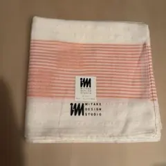 新品未使用　ミヤケイッセイ　ハンカチ