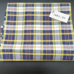 ⑨ 　チェック柄生地 148x180 cm