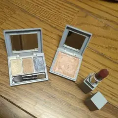 アイシャドウ3色セット、リップスティック、チーク3点セット