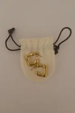 ゴールド スクエアメタルピアス