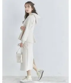 トッコクローゼット　ペプラムセットアップ