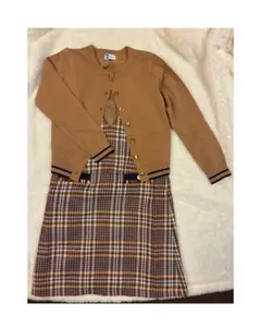 KMKK 組曲 2点セット 茶色系チェック柄のVネックワンピース カーディガン