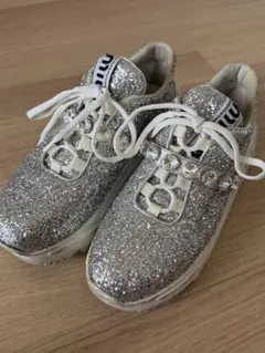 最終値下げ ALAiA シルバースタッズ フラットシューズ - メルカリ