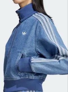 完売品 NiziUミイヒ着用モデル adidas ハーフジップデニムトップ