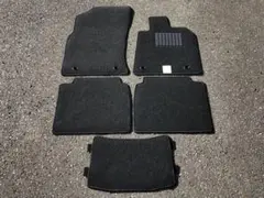 美品 ホンダ ヴェゼル VEZEL 純正 フロア マット RU1 クリップ - メルカリ