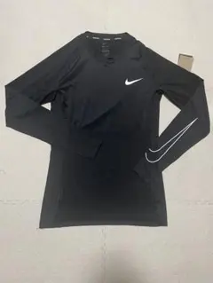 Nike Pro ブラック 長袖 トップス 新品タグ付き　XLサイズ