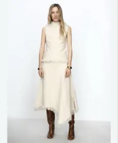 ZARA ザラ　フリンジ付き ニットトップス　ニット　エクリュ　ノースリーブ