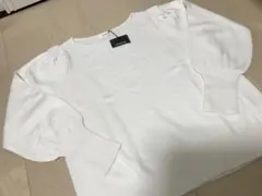 ★未使用　インゲボルグ セーター　11号　オフホワイト　定価23,000+税