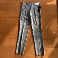 新品半額以下！【UNIQLO】ストレッチウールスリムフィットパンツ W73