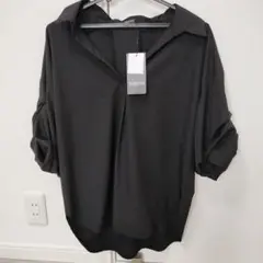 新品未使用　タグ付き　黒カットソー