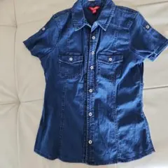 GUESS デニムシャツ 半袖 インディゴブルーのサムネイル