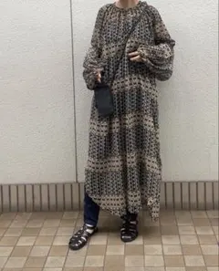 BEARDSLEY 18700円 バイカラーフレンチスリーブ ワンピース - メルカリ