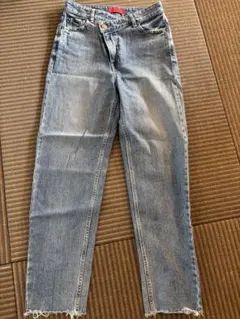 Item thumbnail for item c9ca3f38-5f8f-4444-99ab-ec7d7c9d0fdf