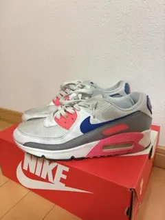 NIKE エアマックス スニーカー