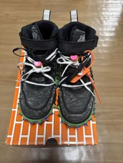 Off-White × Nike Air Force 1 Mid "Black"のサムネイル