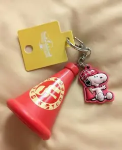 スクイーズ ユニバ スヌーピー メガホンキーホルダー レア☆ - メルカリ