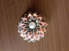 花型ブローチ グレーとピンクとポケットティッシュ入れ