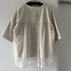 FRIFUL バックチュールトップス　ベージュのサムネイル