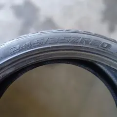 FORTIS T5 245/35ZR20 サマータイヤ 2本のサムネイル