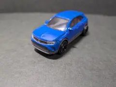 マッチボックス　オペル　モッカ　ミニカー