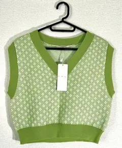 ⭐︎新品⭐︎ems existe[エムズエキサイト] 小花柄ショートベストのサムネイル