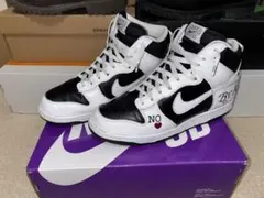 Supreme x Nike SB Dunk High White Black