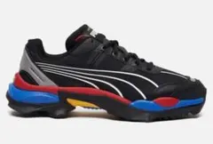 PUMA スニーカー